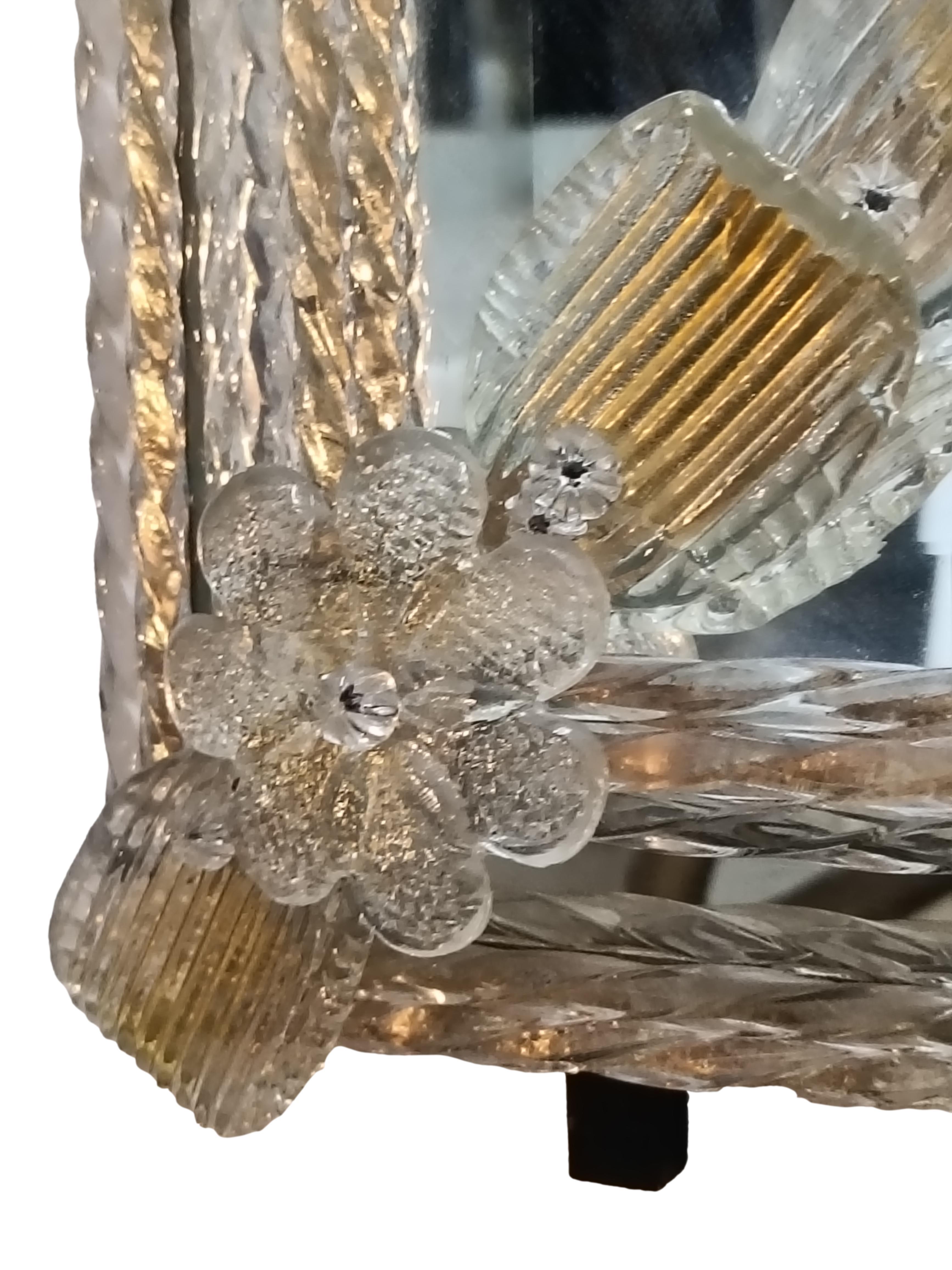 Specchio da Parete Veneziano con Motivi Floreali, Fiori e Foglie in Foglia Oro im Angebot 1