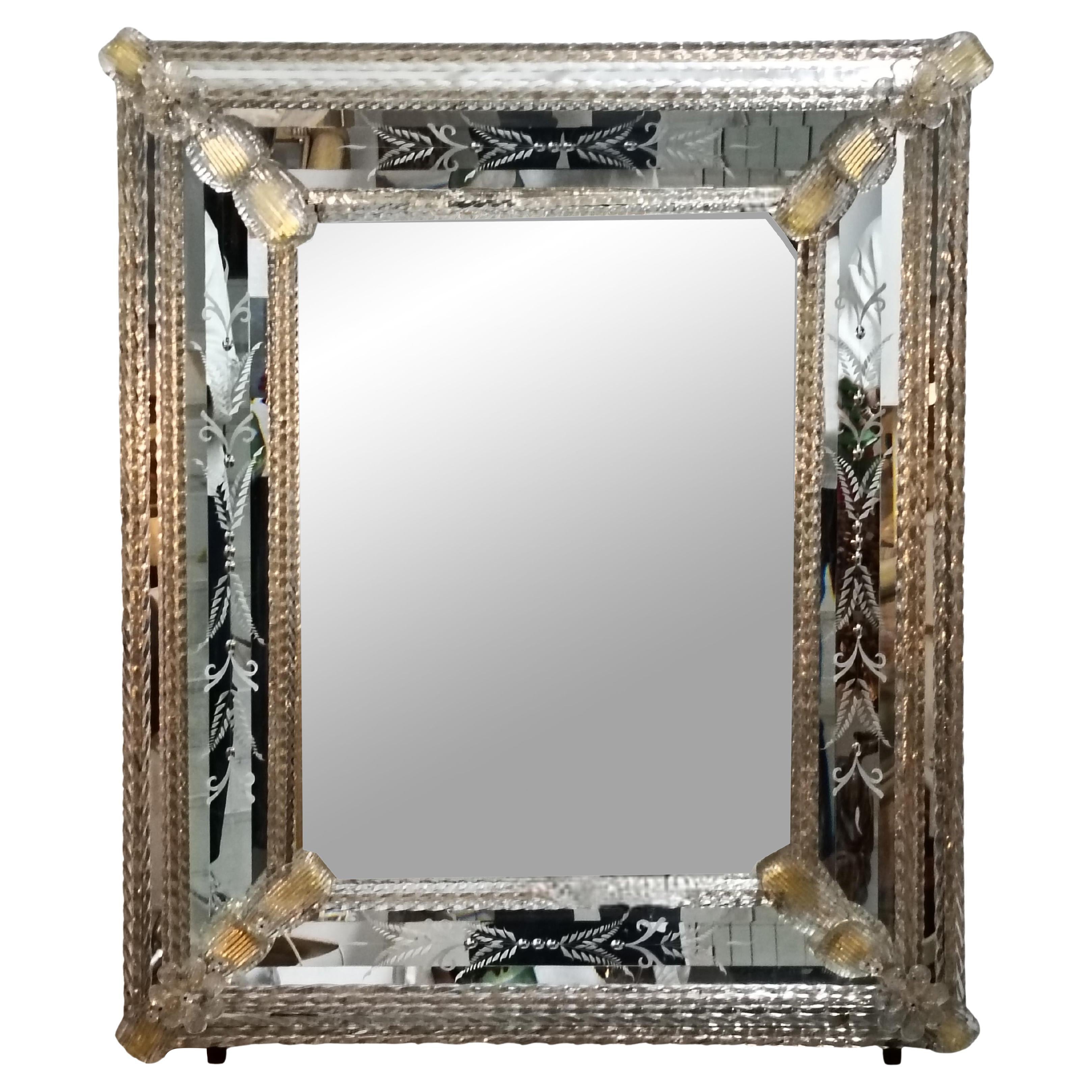 Specchio da Parete Veneziano con Motivi Floreali, Fiori e Foglie in Foglia Oro