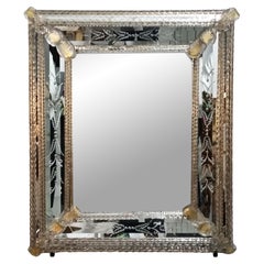 Specchio da Parete Veneziano con Motivi Floreali, Fiori e Foglie in Foglia Oro