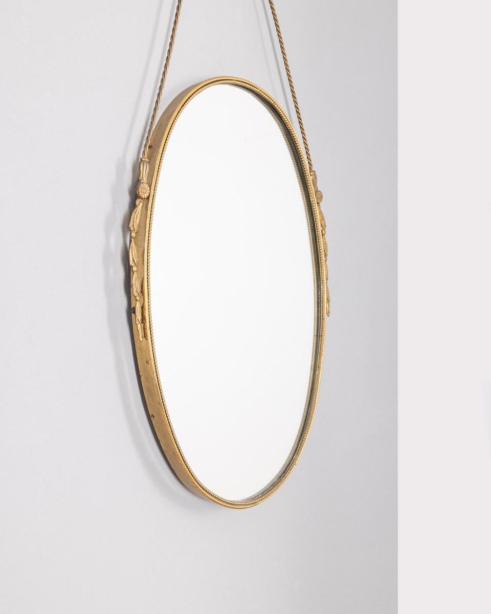 Espejo de pared vintage años 50 decorado en latón diseño italiano Italian en venta