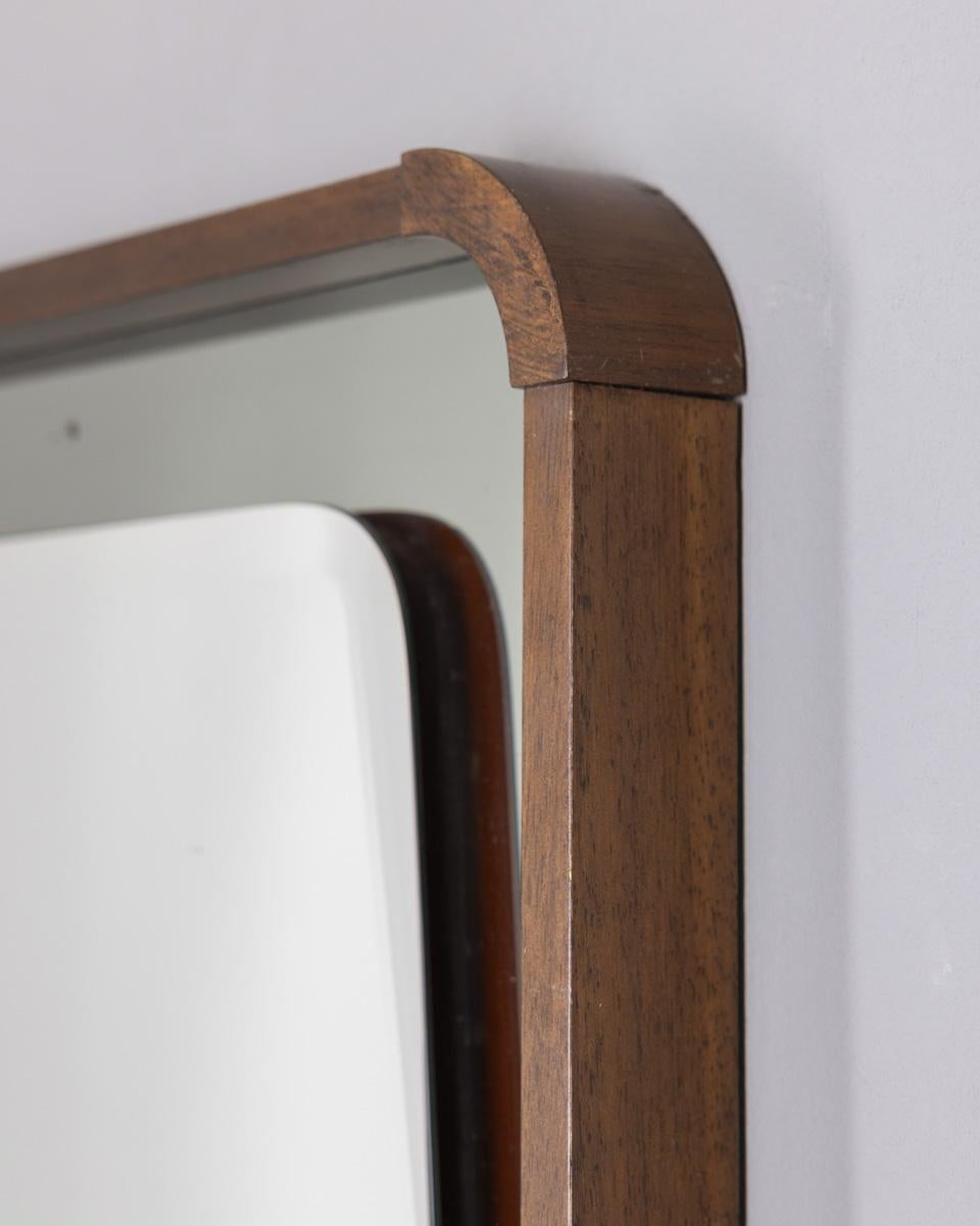 Mid-20th Century Miroir mural vintage des années 60 en bois et verre fumé design italien en vente