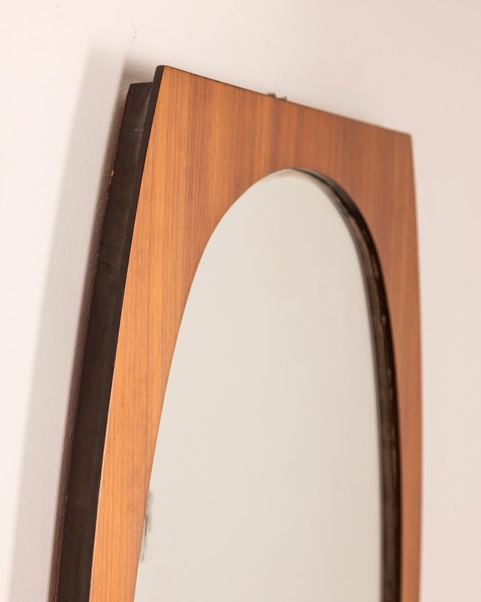 Italian Vintage 1970s wooden wall mirror design Gianfranco Frattini For Sale
