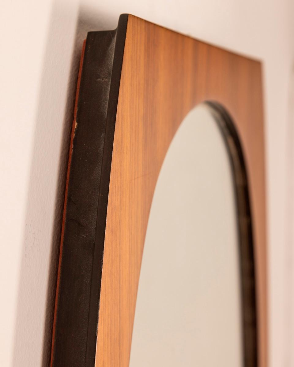 Glass Vintage 1970s wooden wall mirror design Gianfranco Frattini For Sale