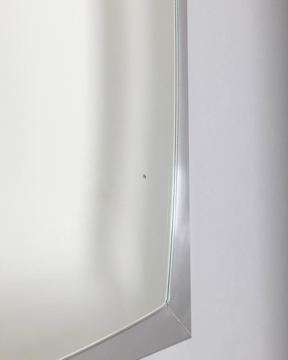 Late 20th Century Miroir mural vintage des années 70 en métal chromé Design italien en vente