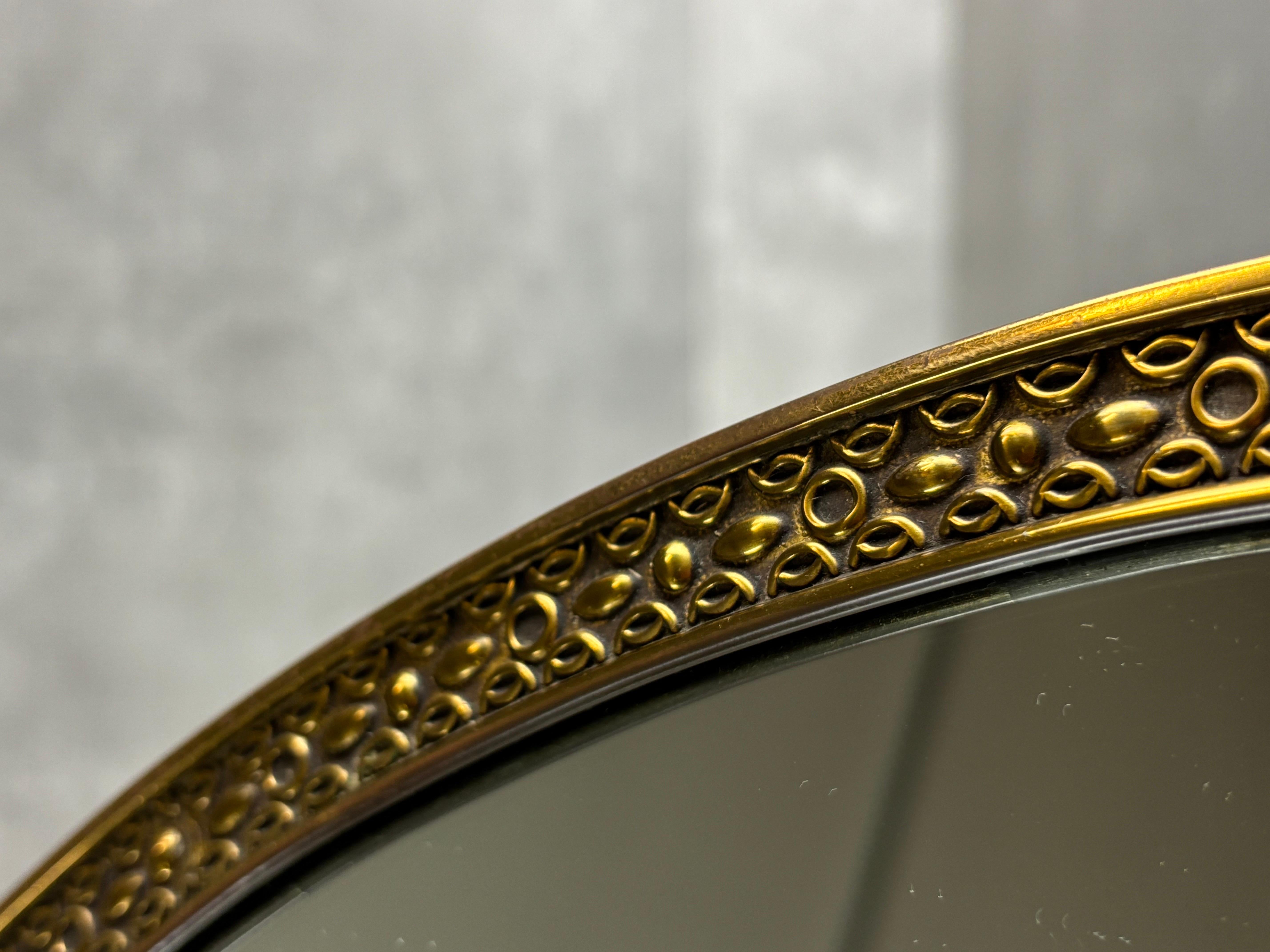 Specchio da tavolo con cornice in ottone, 1950s In Good Condition For Sale In Quarrata, IT