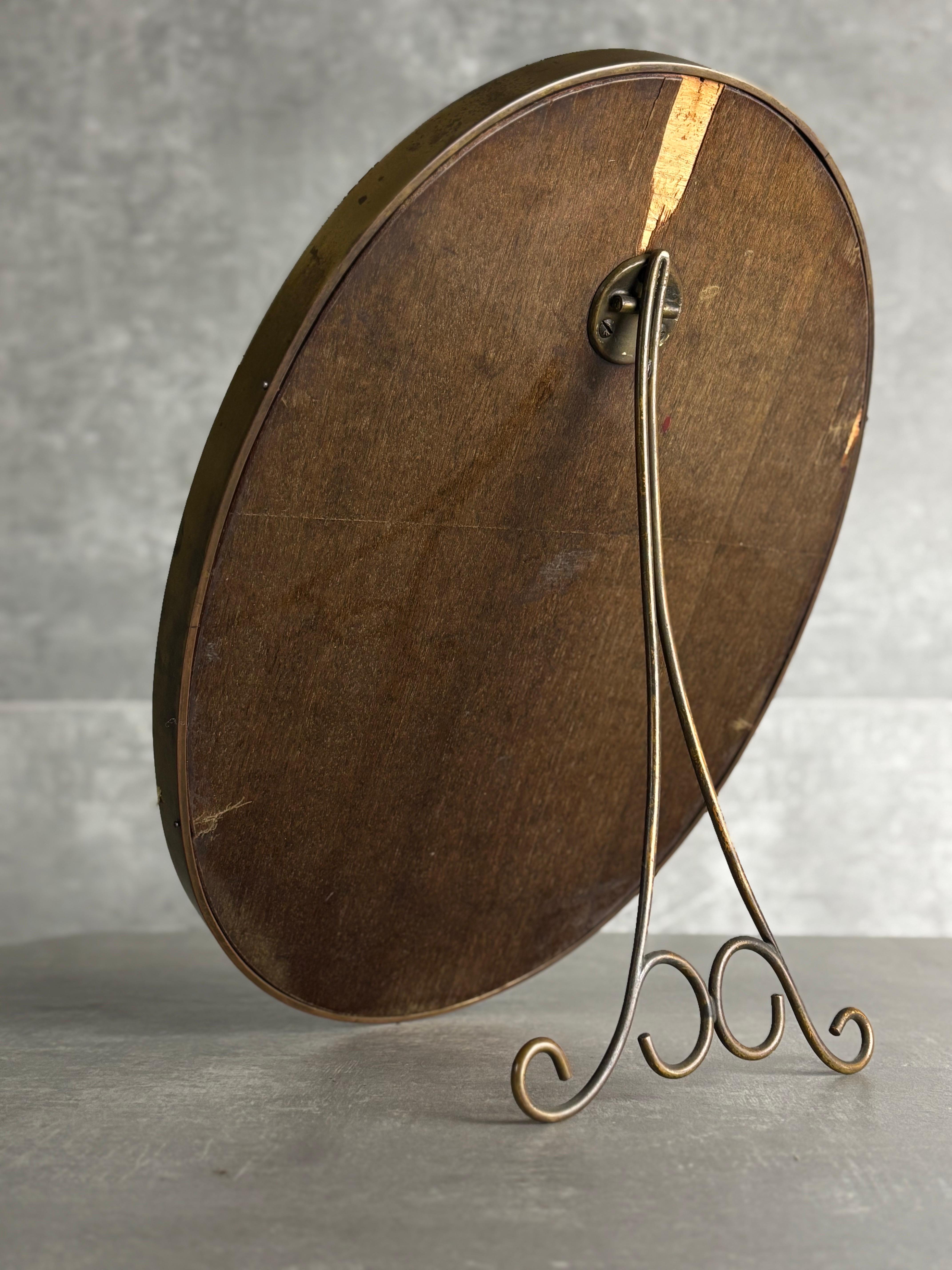 Mid-20th Century Specchio da tavolo con cornice in ottone, 1950s For Sale