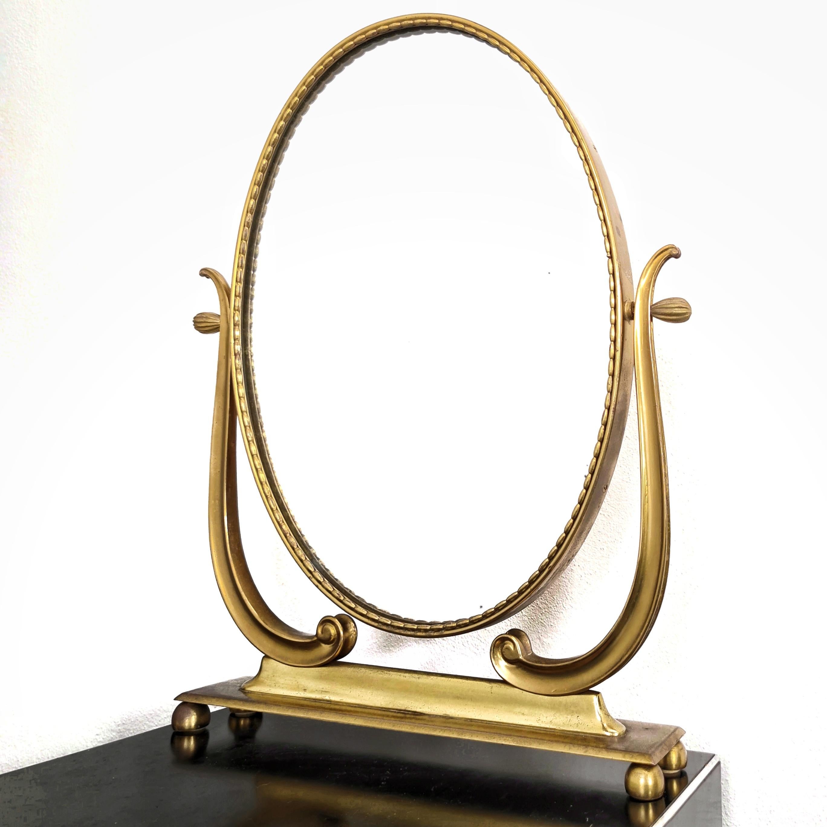 20th Century Miroir de table en laiton des années 40/50 en vente