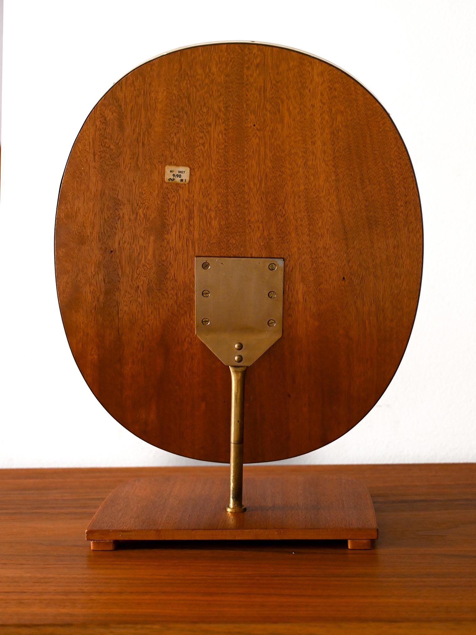 Mid-20th Century Miroir de table vintage scandinave en teck et laiton en vente