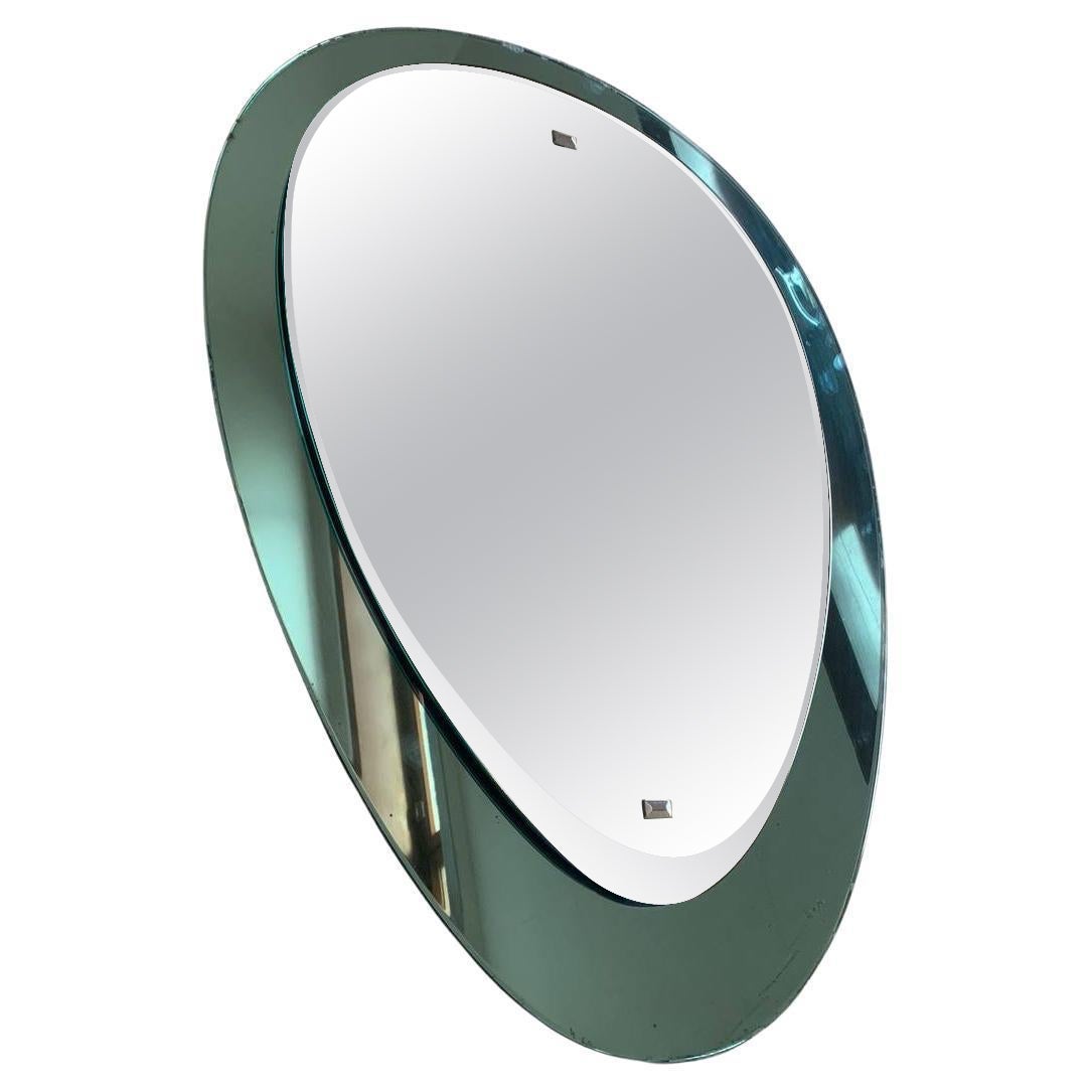 Specchio di metà secolo in Cristal Arte cornice verde acqua specchiata, anni 
60