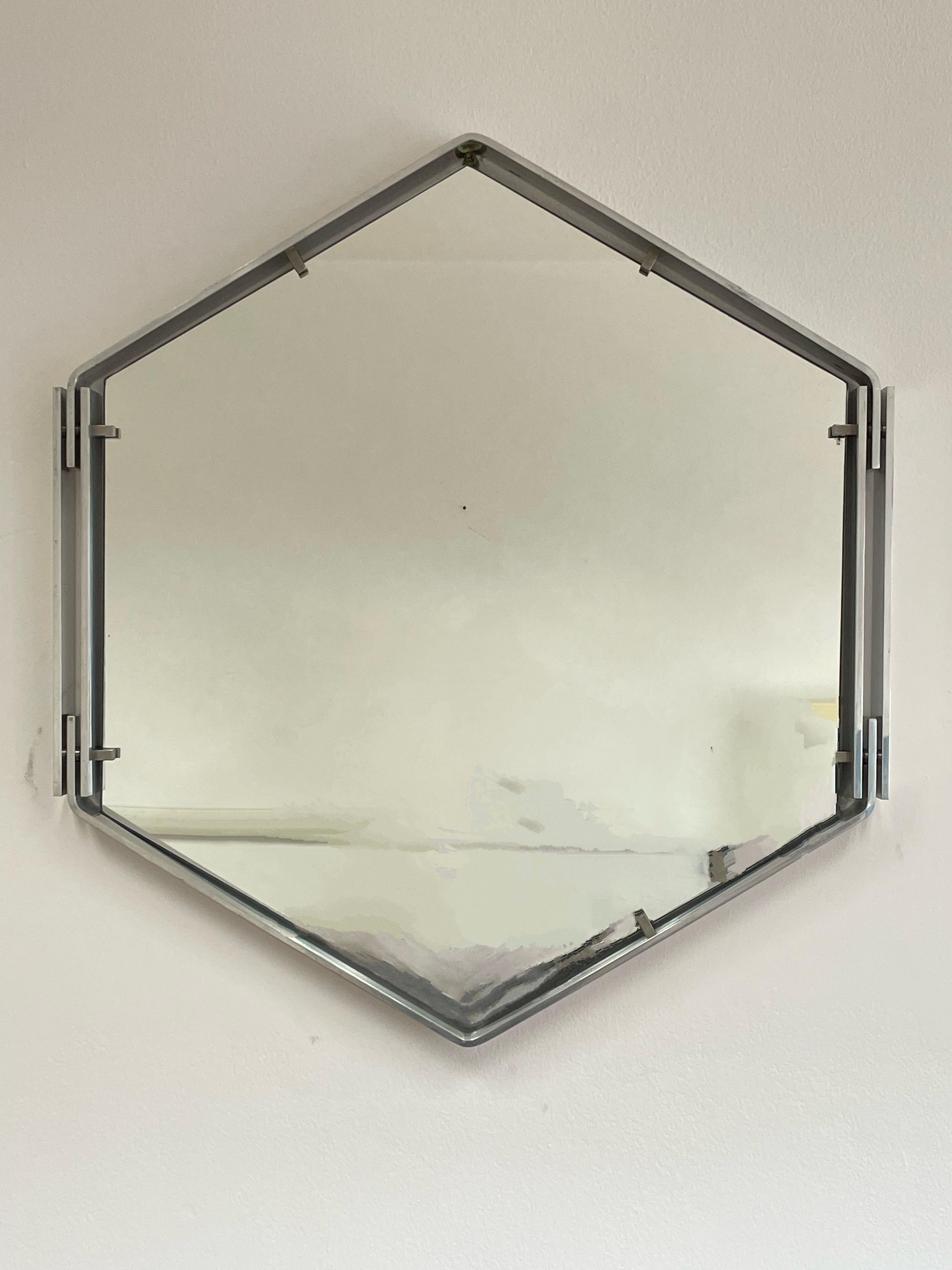 1970s hexagonal mirror For Sale 5