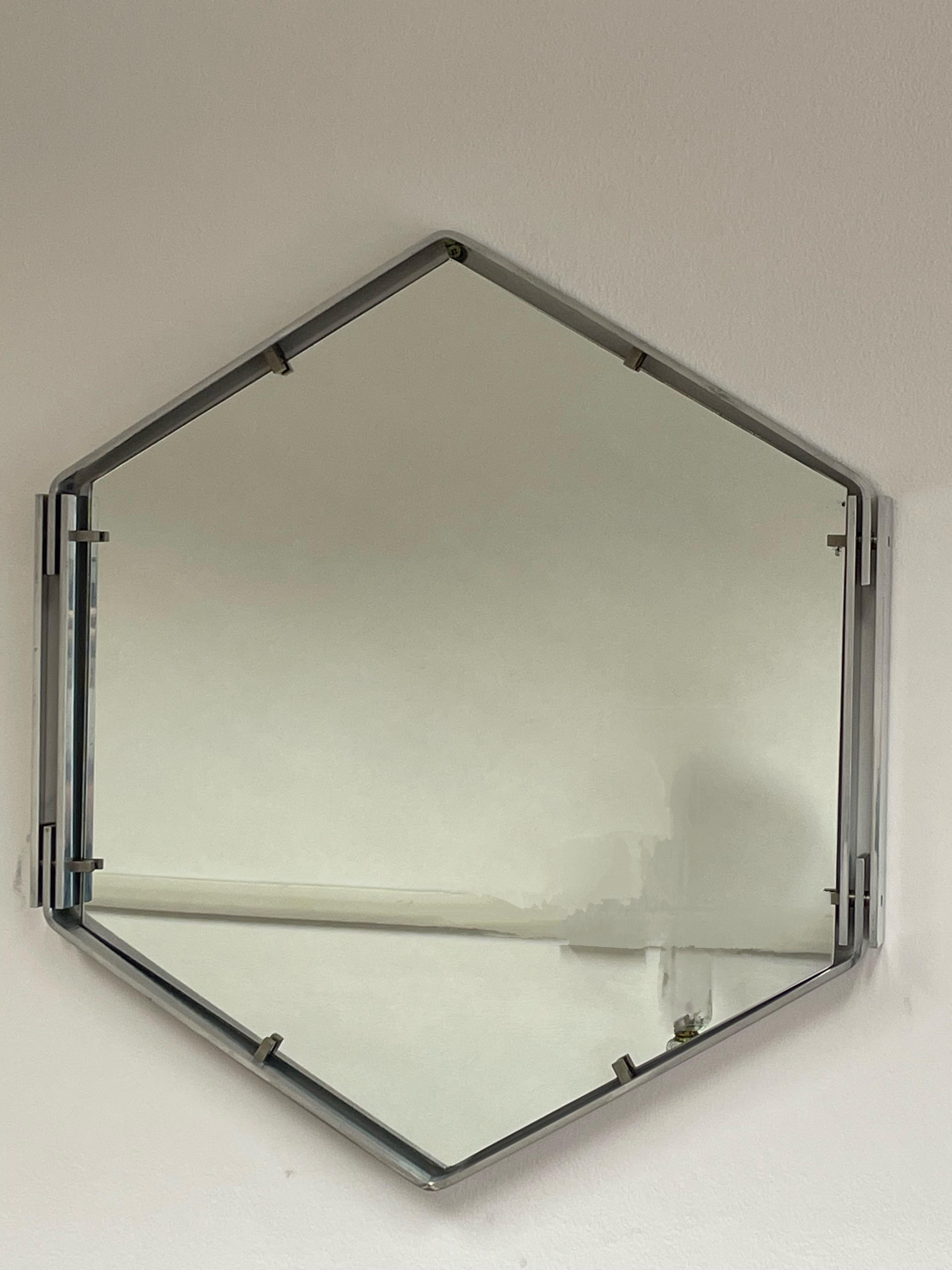 1970s hexagonal mirror For Sale 6