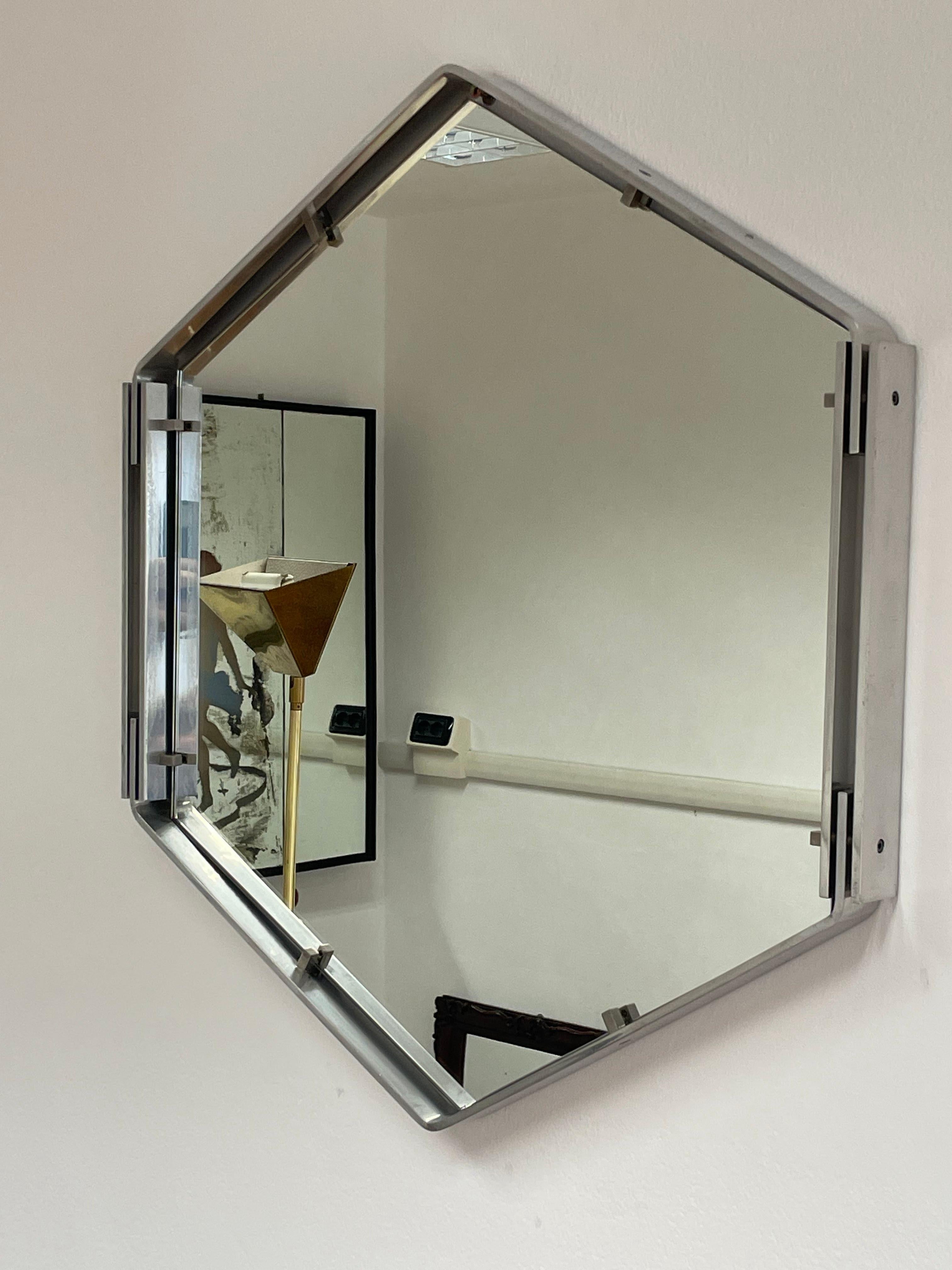 1970s hexagonal mirror For Sale 8