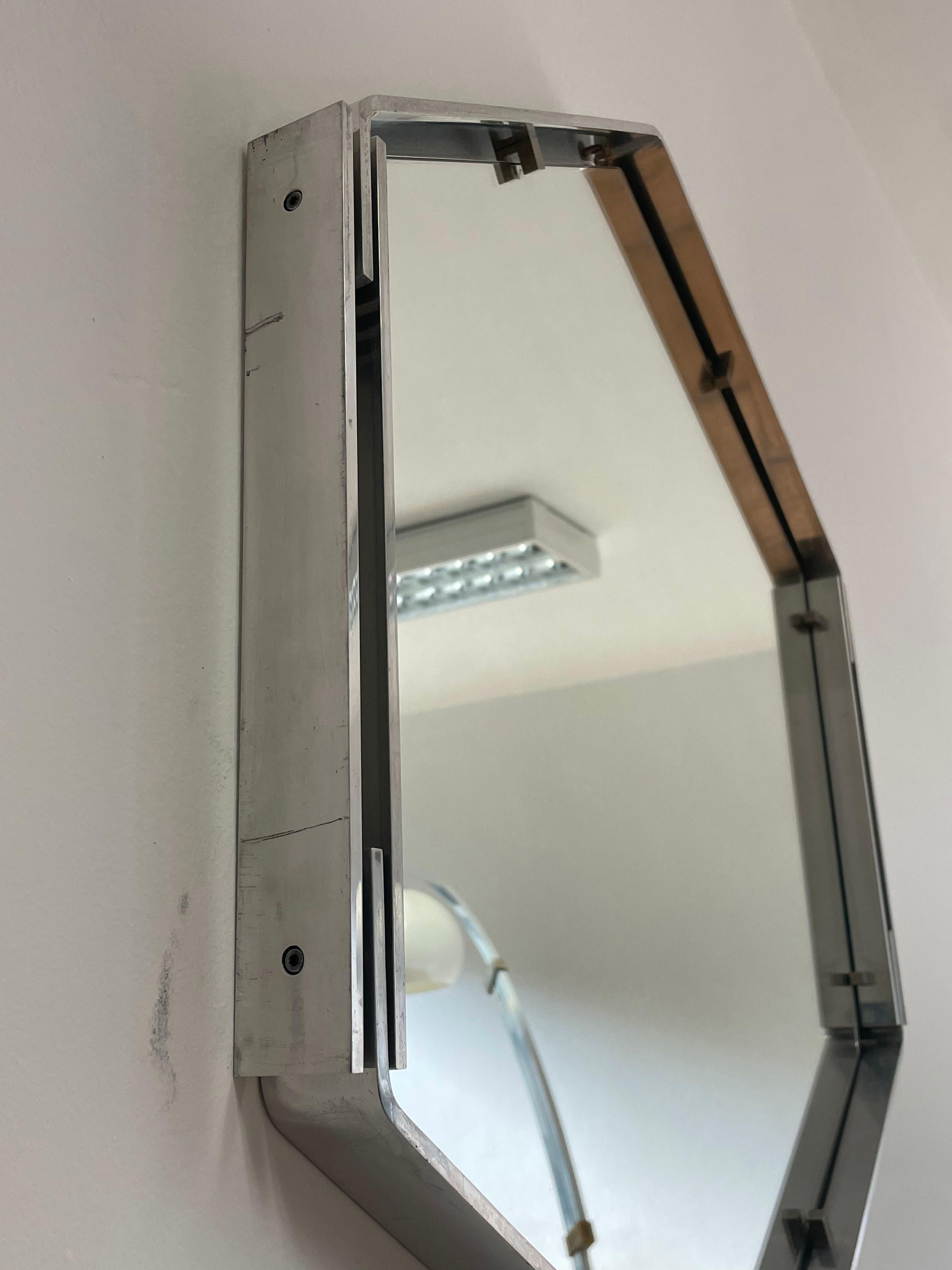1970s hexagonal mirror For Sale 2