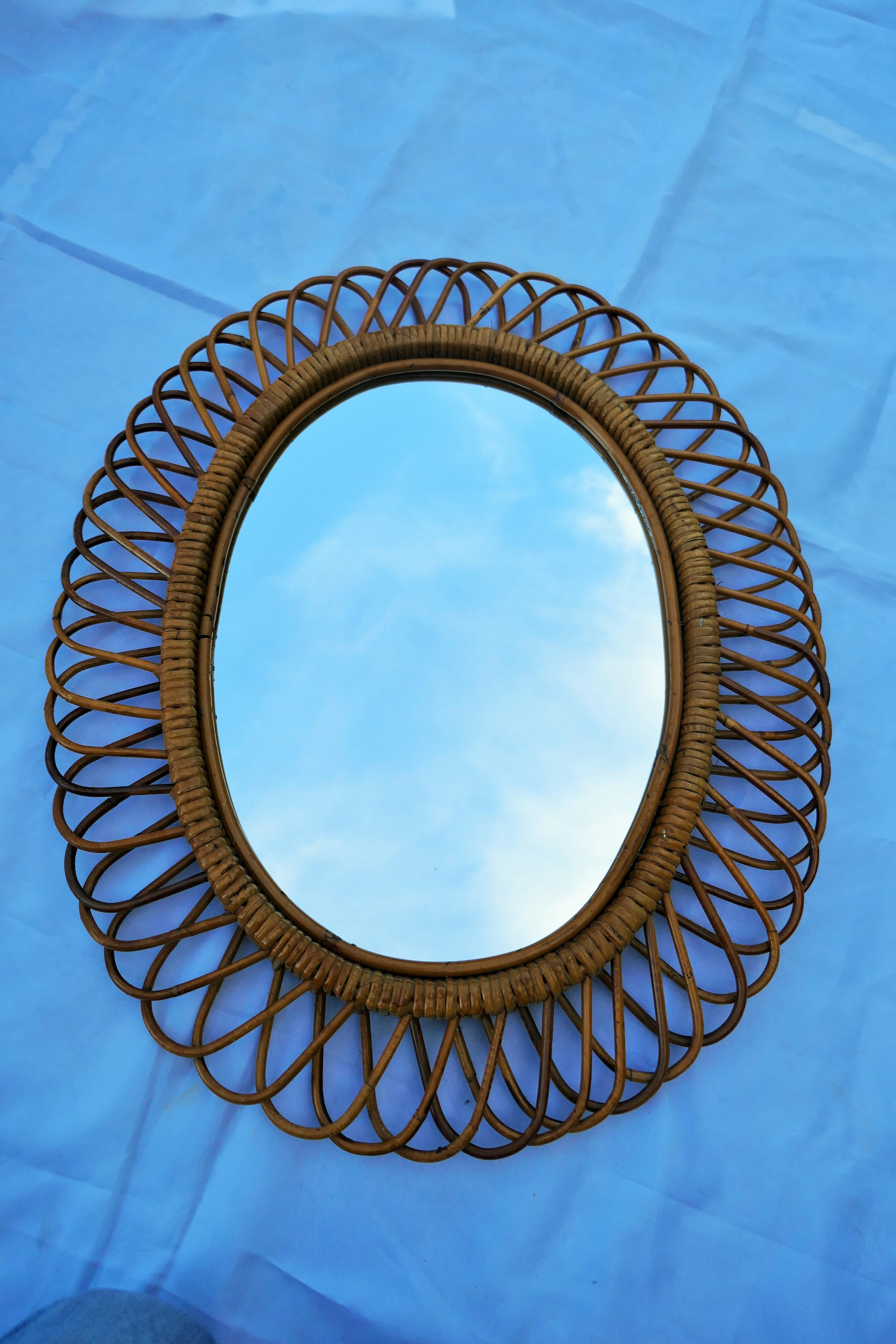 French or Italian rattan mirror For Sale 5