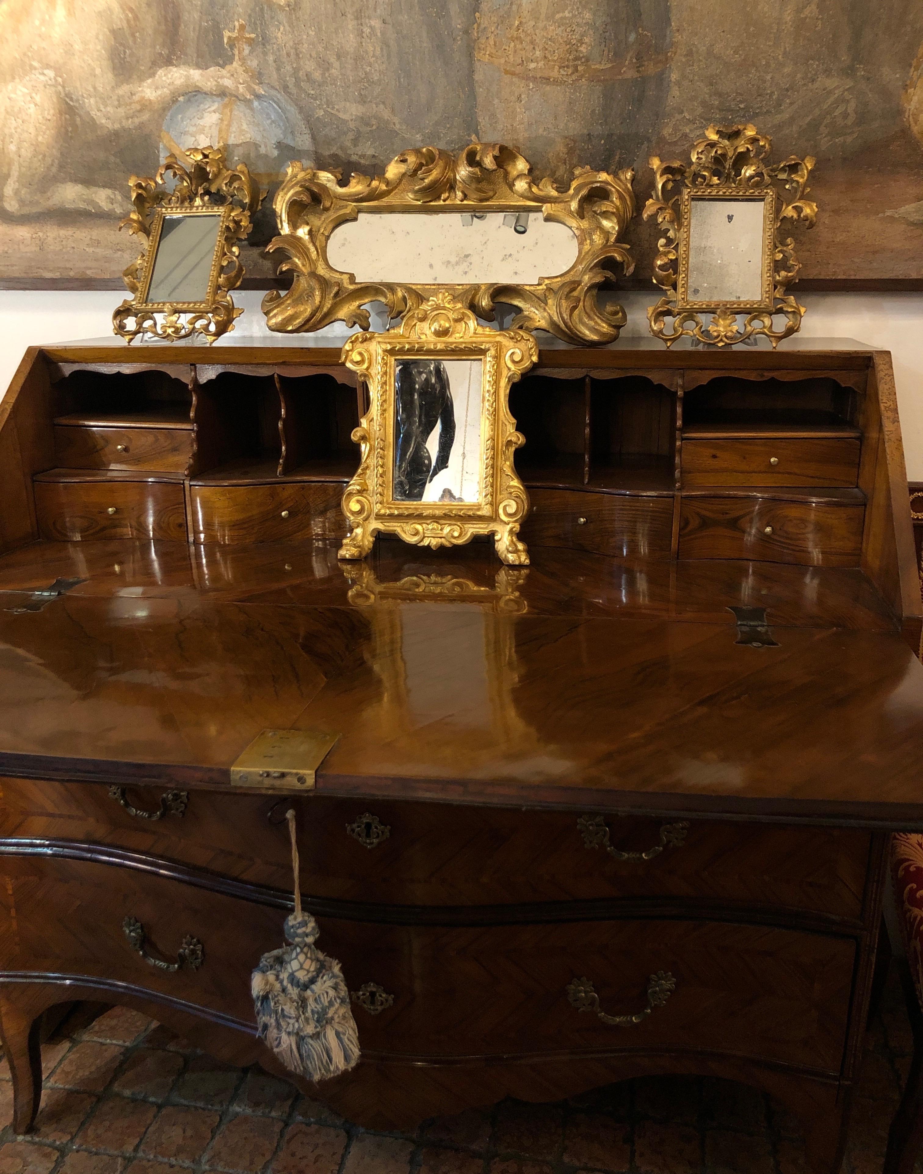 Specchio Italiano Dorato Intagliato inizio 1800 in stile Luigi XV  For Sale 10