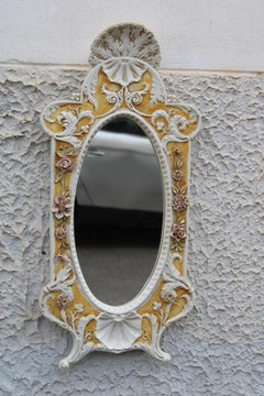 Espejo italiano estilo Rococó en cerámica de los años 50 blanco y amarillo