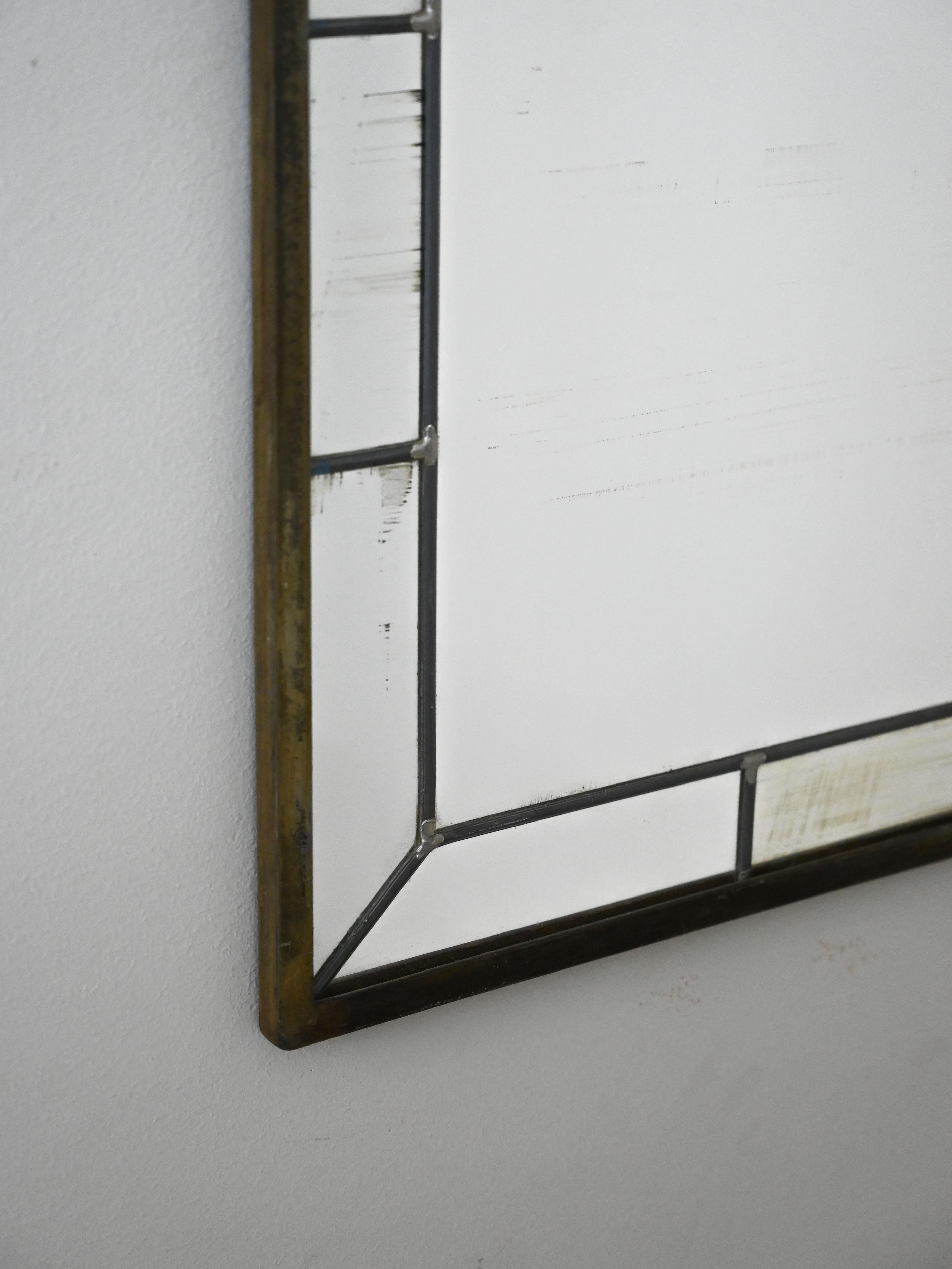 Scandinavian Specchio nordico in metallo anni '50 – Design vintage in vendita
