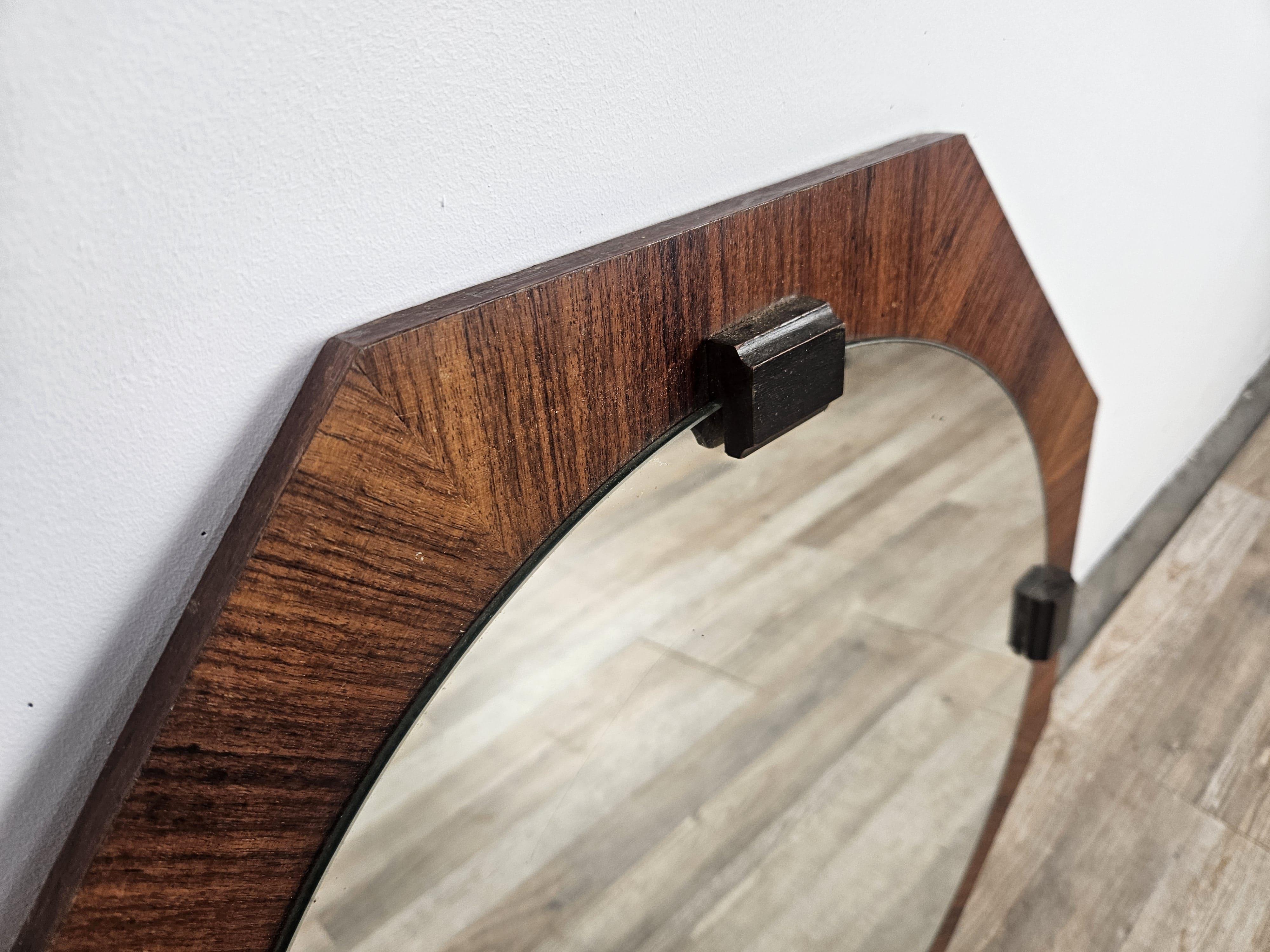 Mid-Century Modern Miroir octogonal en teck des années 1970 en vente