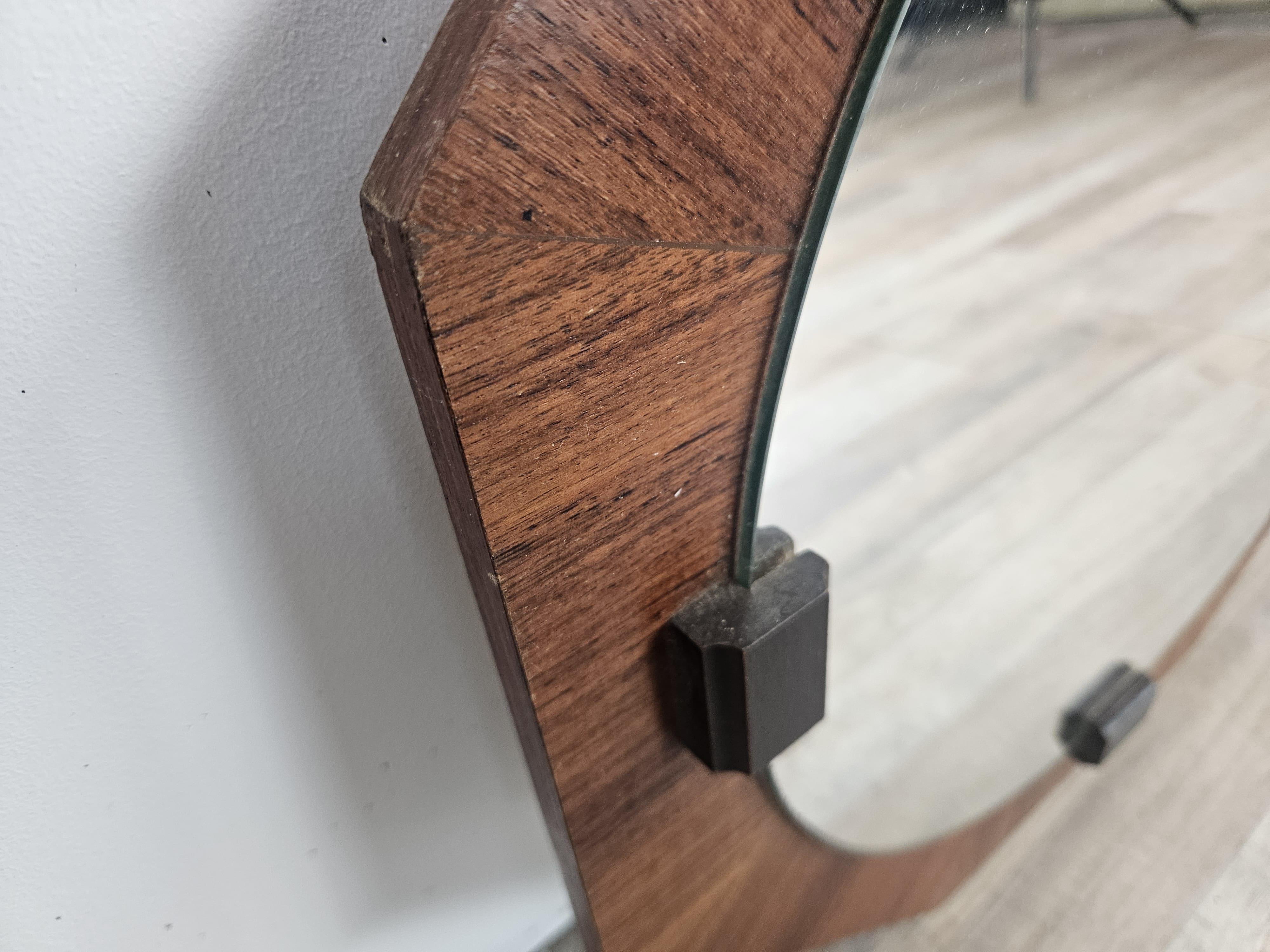 Italian Miroir octogonal en teck des années 1970 en vente