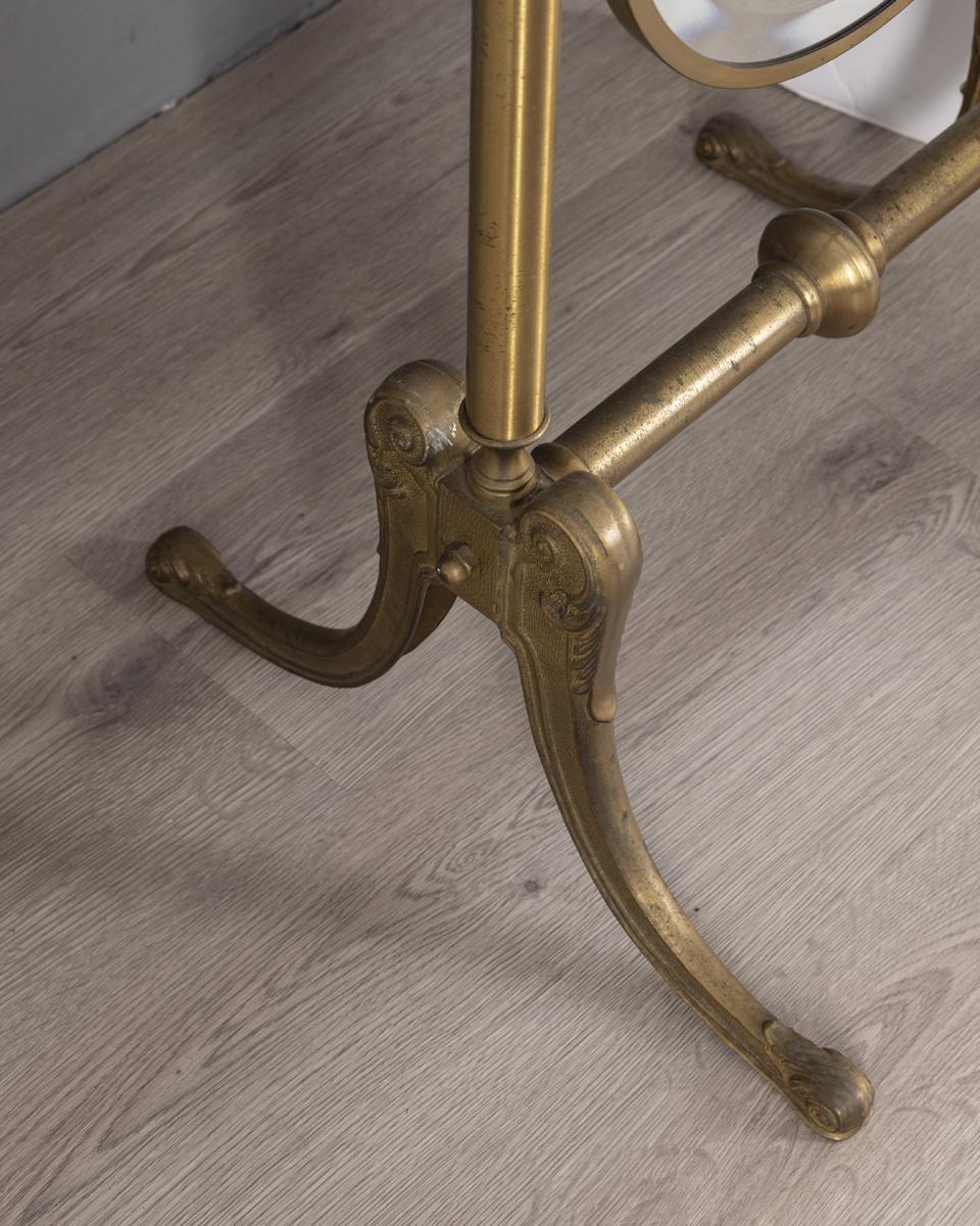 Mid-20th Century Specchio psiche da terra vintage anni 50 in ottone dorato design Italiano in vendita