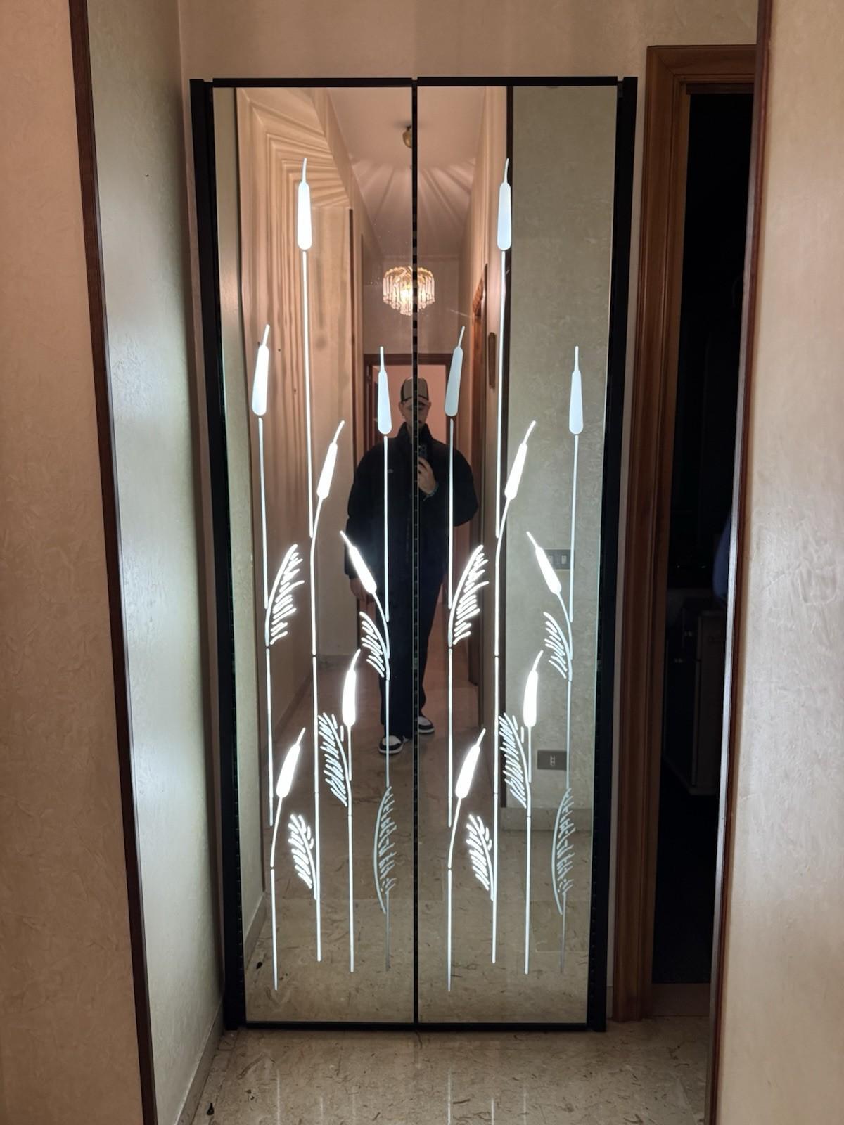 Postmoderne Specchio Retroilluminato Da Parete Design Anni '80 Modernariato en vente