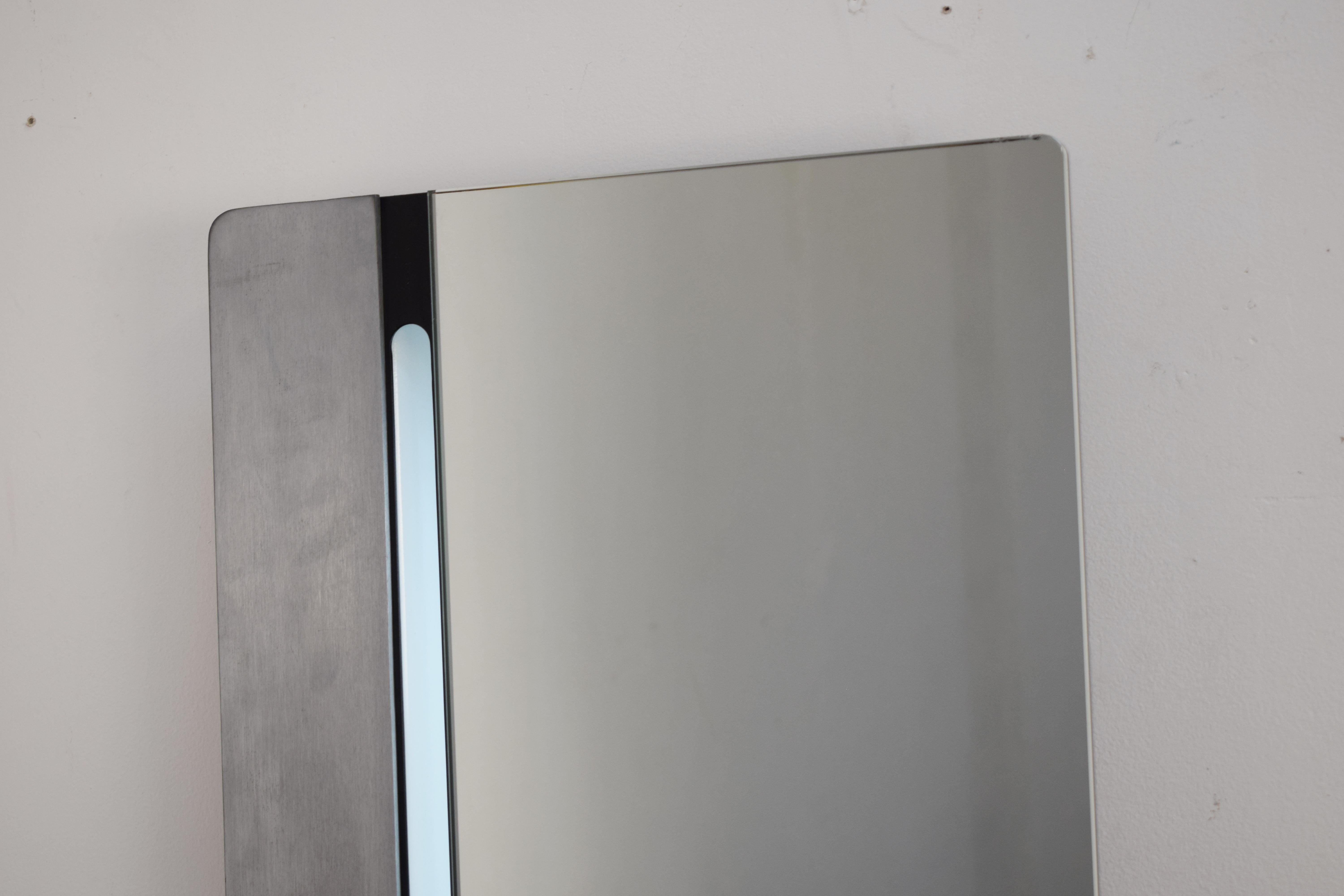 Italian Backlit mirror, Italy, 1970s. For Sale