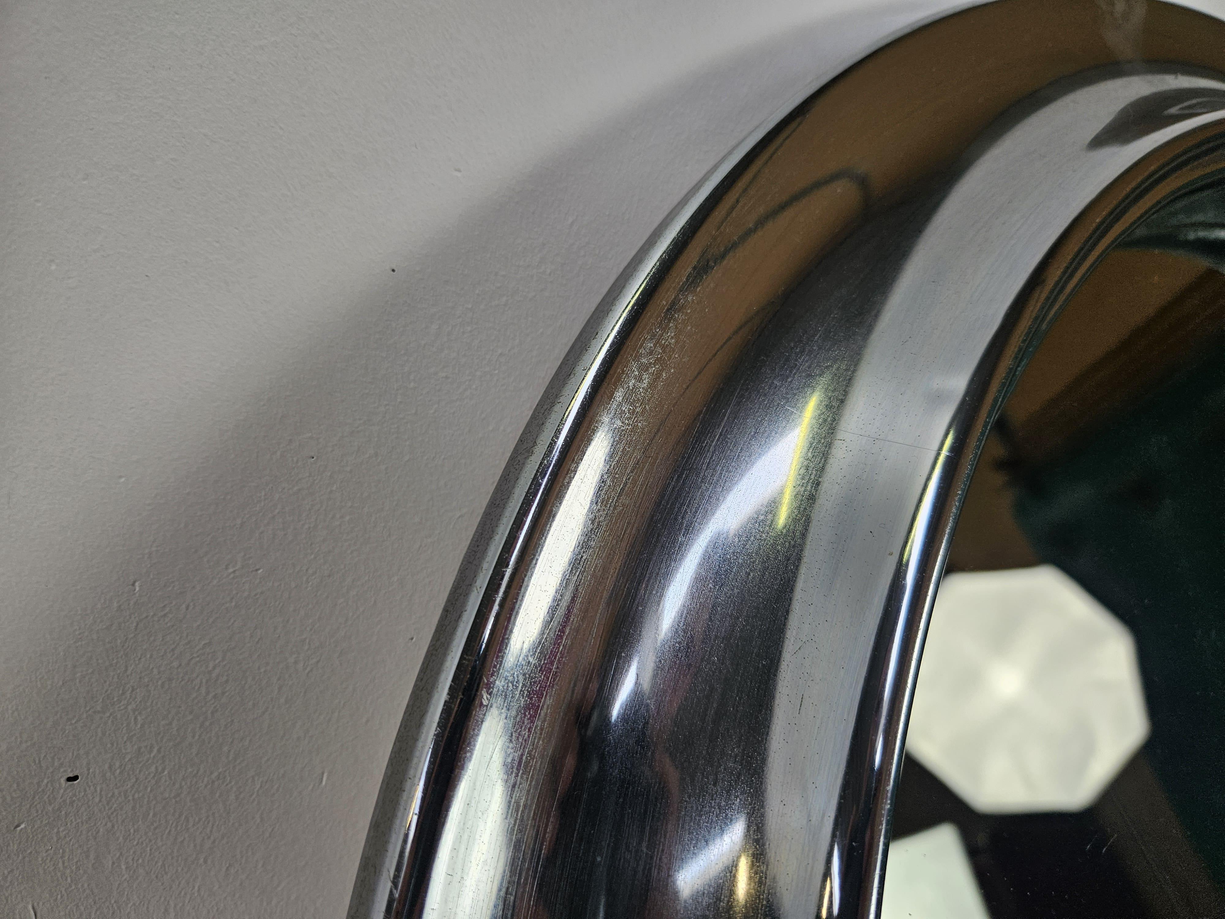 Miroir rond en plastique chromé des années 1970 Bon état - En vente à Premariacco, IT