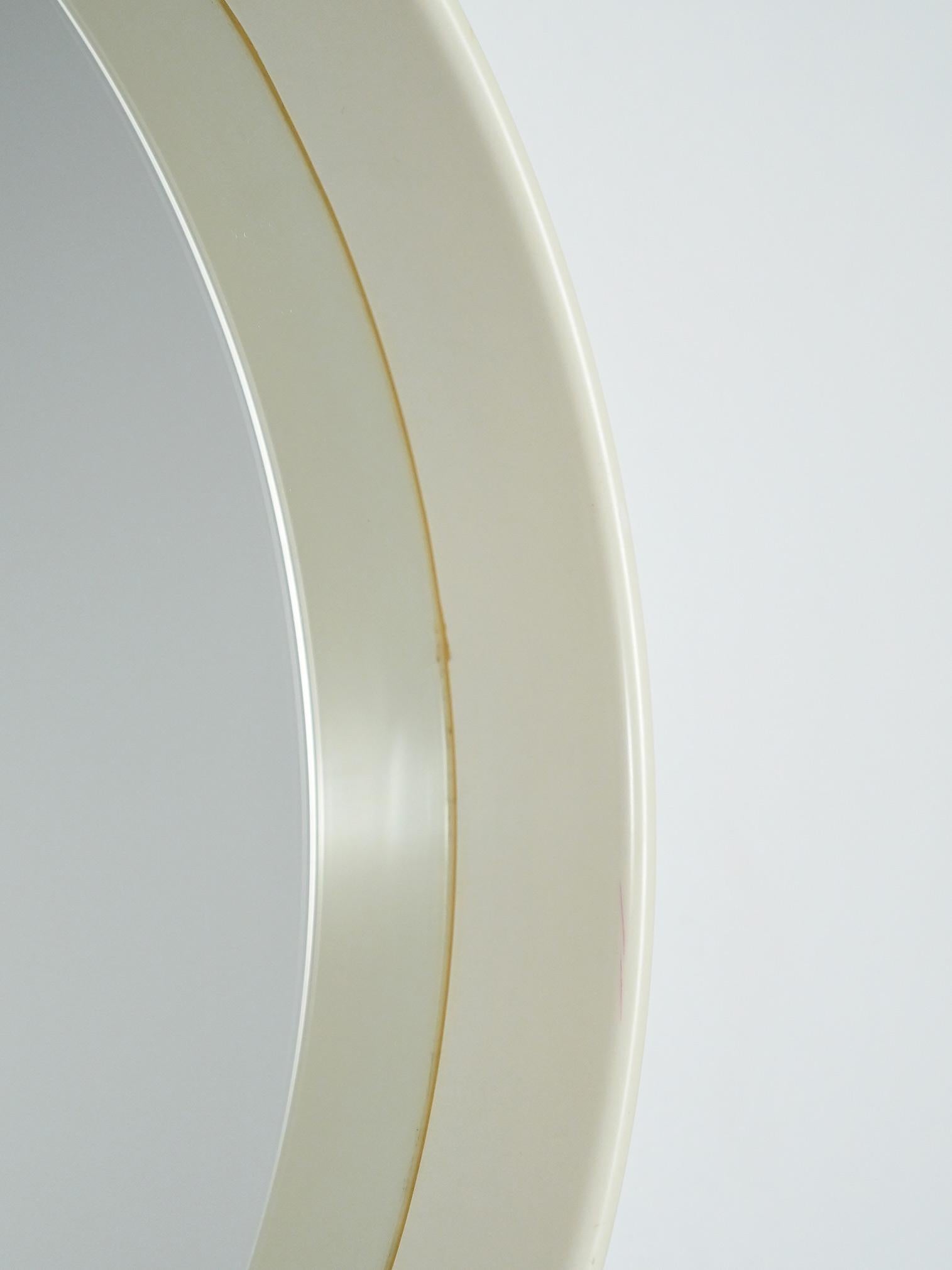 Specchio scandinavo rotondo anni '60 (Skandinavische Moderne) im Angebot