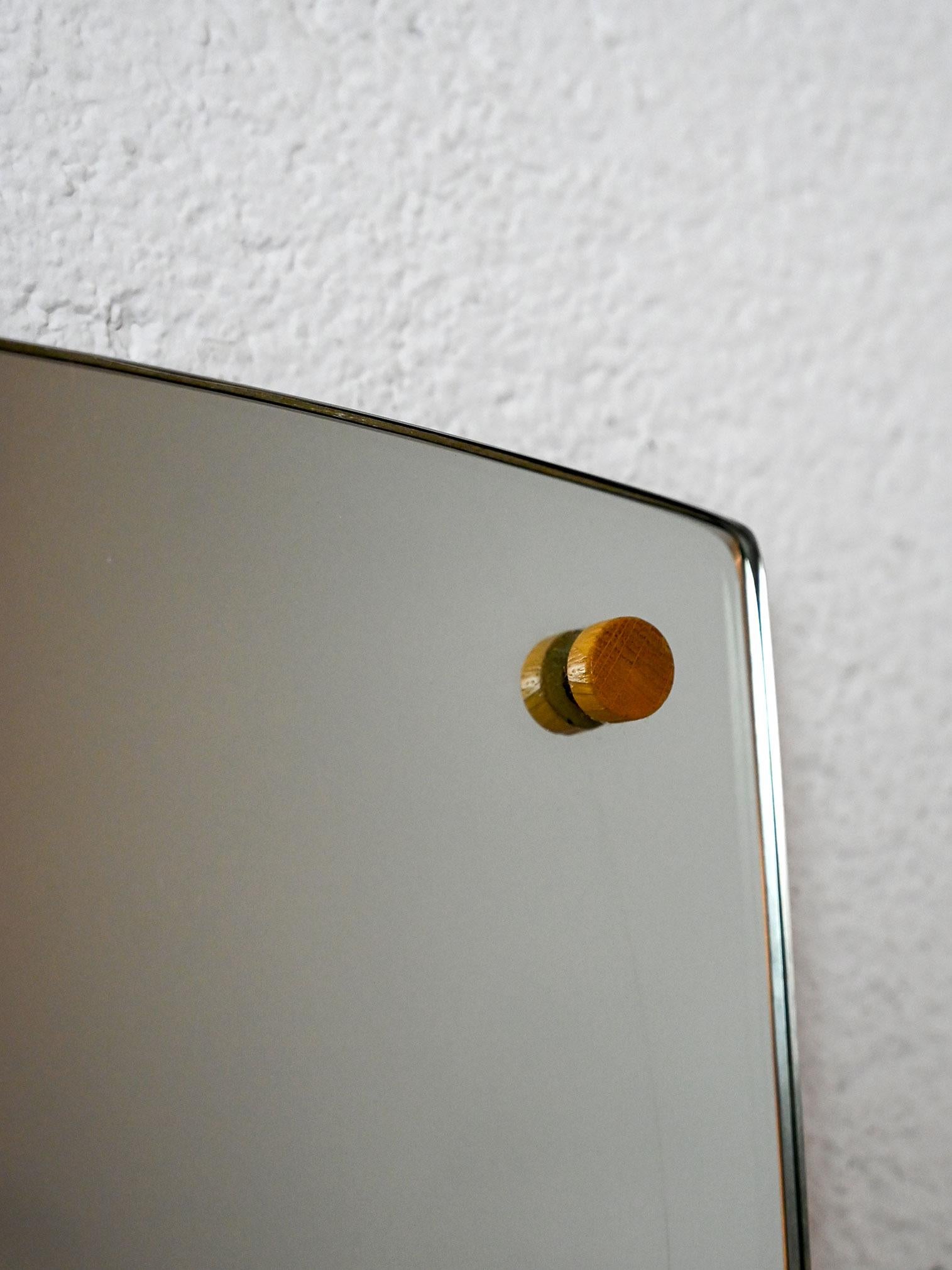 Specchio scandinavo vintage, anni '50 In condizioni buone in vendita a Brescia, IT