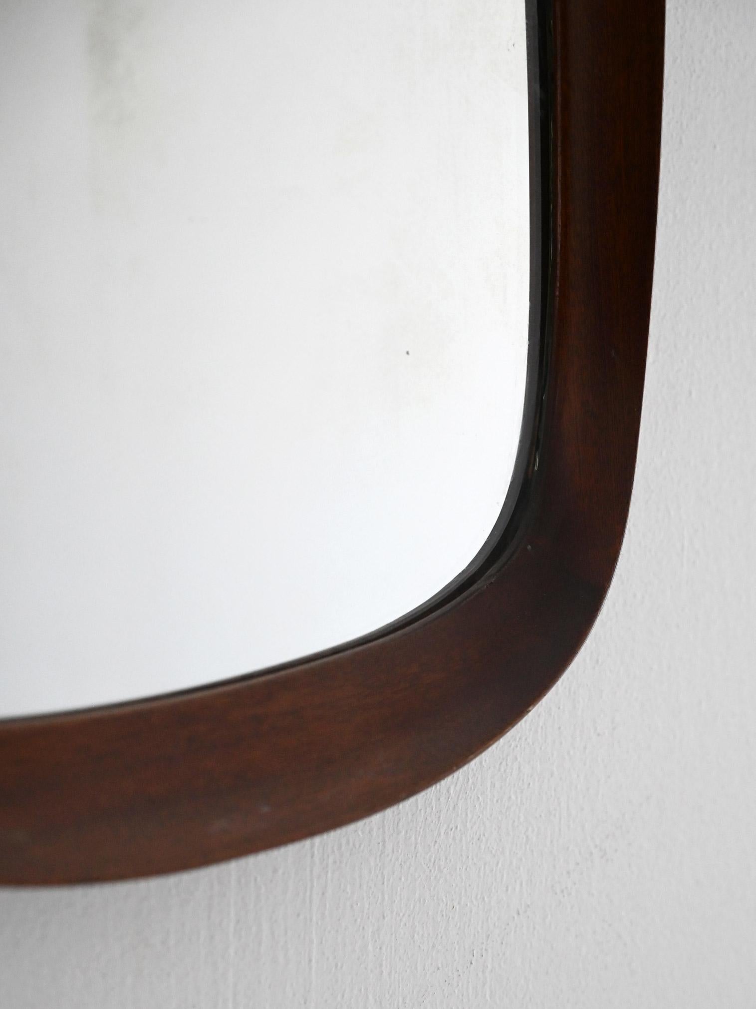 Skandinavischer Spiegel aus Mahagoniholz im Vintage-Stil (Skandinavische Moderne) im Angebot