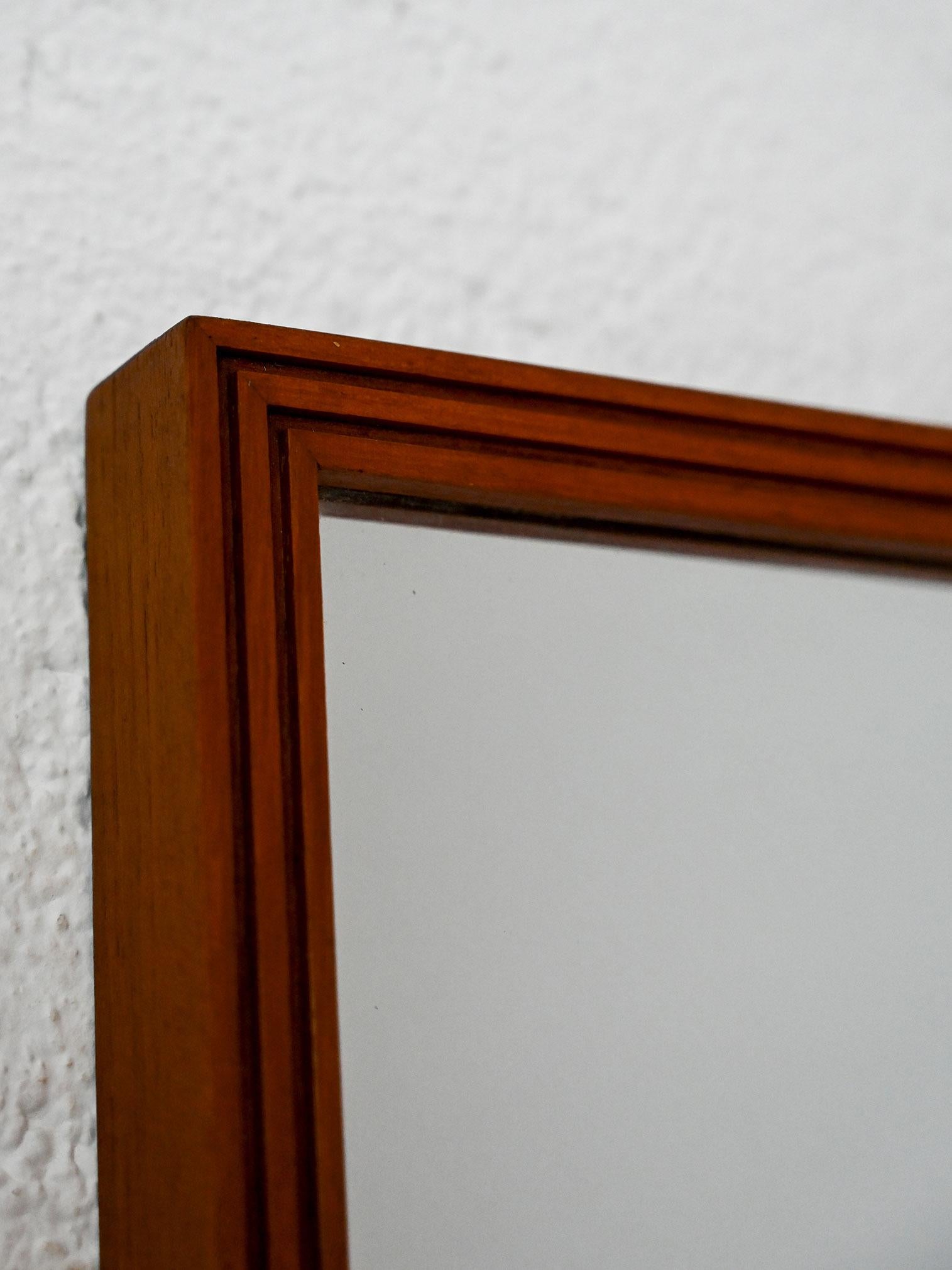 Scandinavo moderno Specchio scandinavo vintage in teak, anni '50 in vendita
