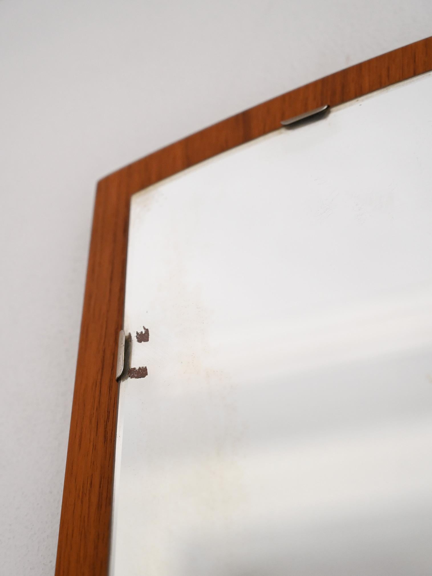 Scandinavian Miroir scandinave vintage en teck des années 1960 en vente