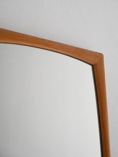 Specchio scandinavo vintage modello “Sylvia” in rovere