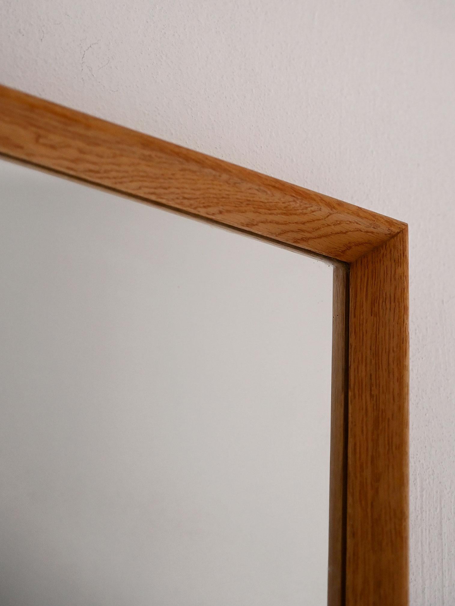 Scandinave moderne Miroir rectangulaire scandinave en chêne en vente