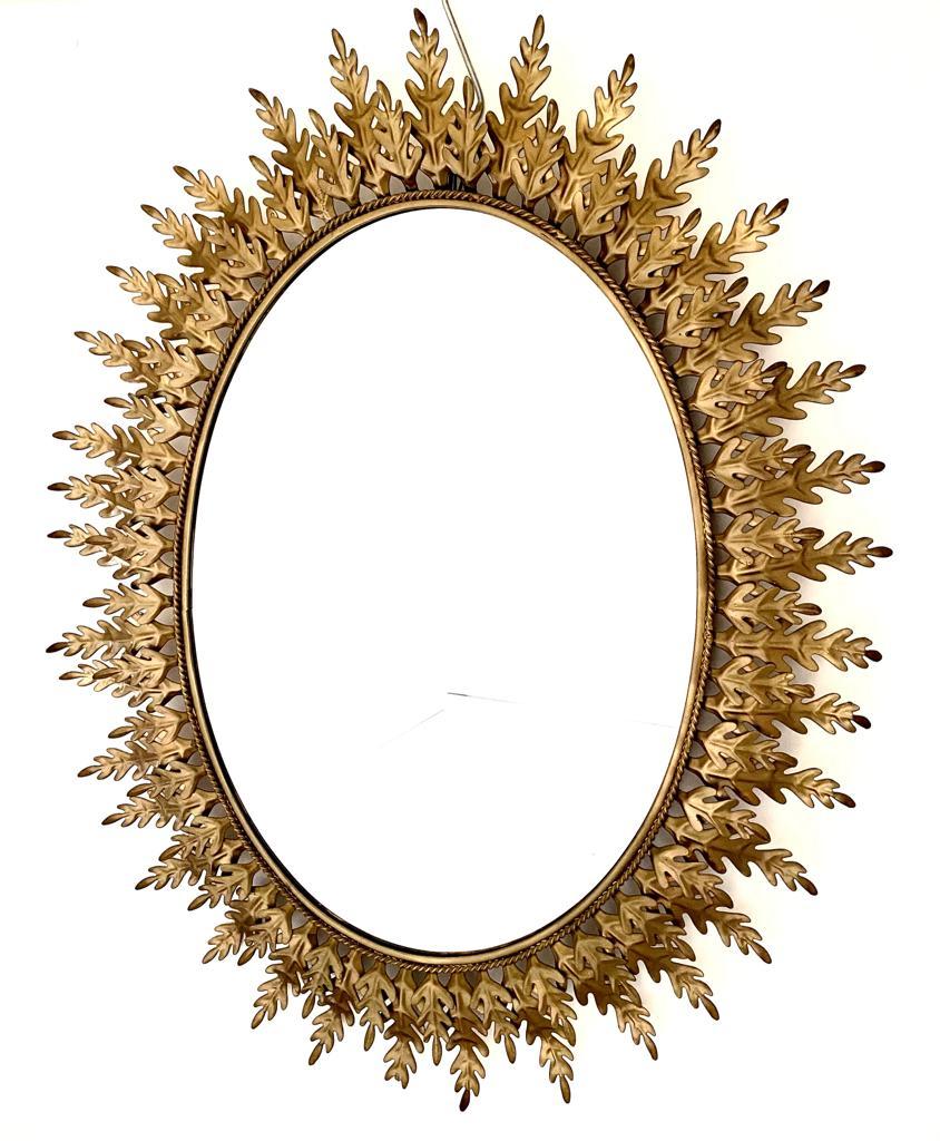 Mid-Century Modern Specchio sunburst in ferro dorato, Italia anni 60