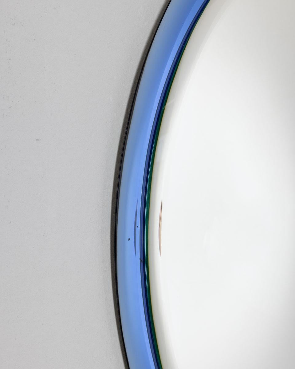 Mid-Century Modern Miroir vintage des années 1970 en cristal bleu conçu par A. Lupi pour Cristal Luxor en vente
