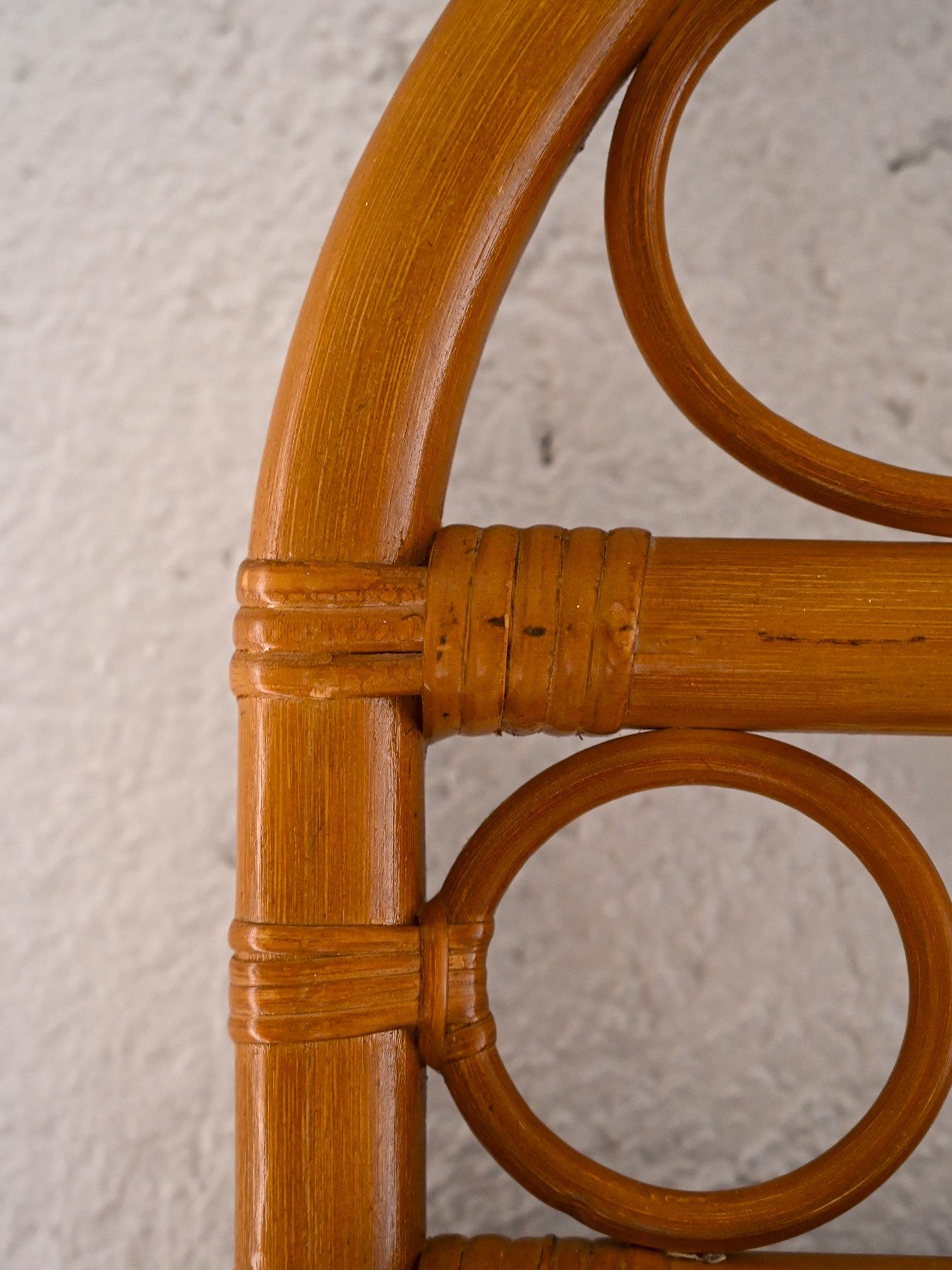 Specchio vintage con cornice in bambù 1