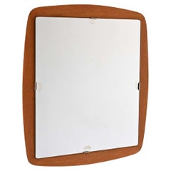 Specchio vintage con cornice quadrata