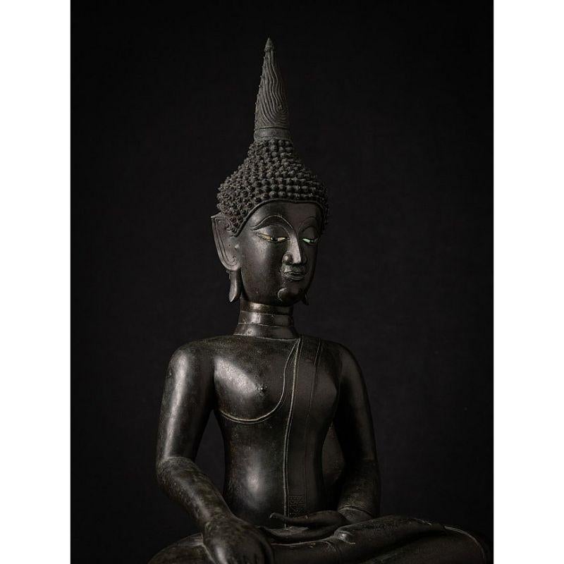 Special 16th Century Bronze Chiang Sean Buddha from Laos For Sale 6