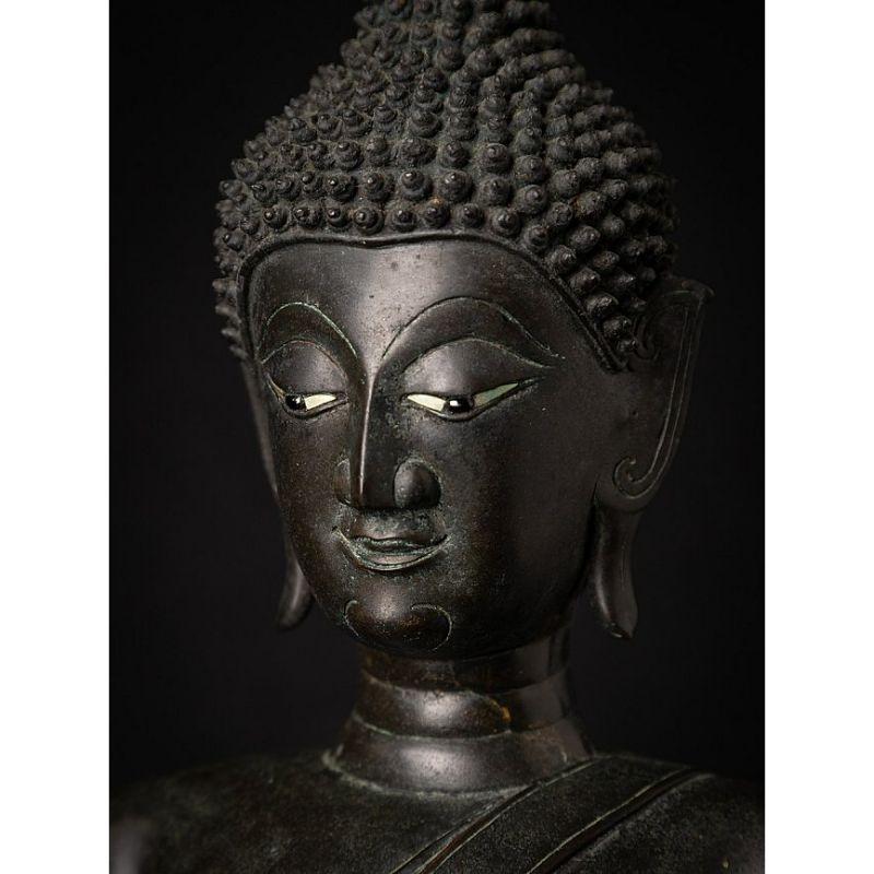 Special 16th Century Bronze Chiang Sean Buddha from Laos For Sale 10