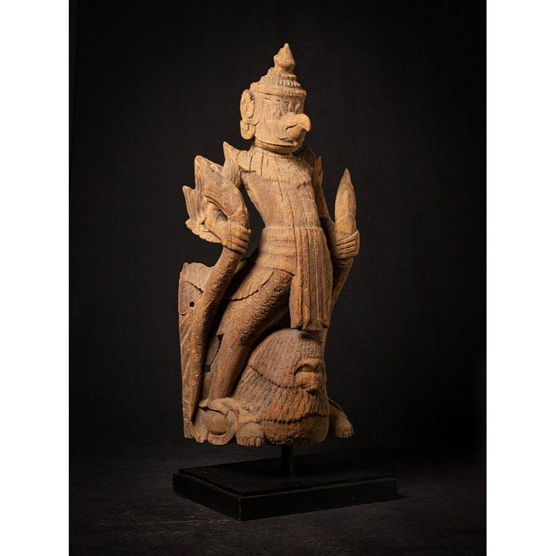17th century Special and Large Antique Wooden Garuda Statue from Burma 3