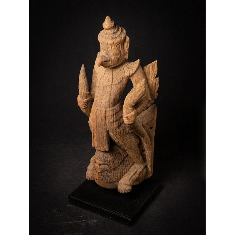17th century Special and Large Antique Wooden Garuda Statue from Burma 6