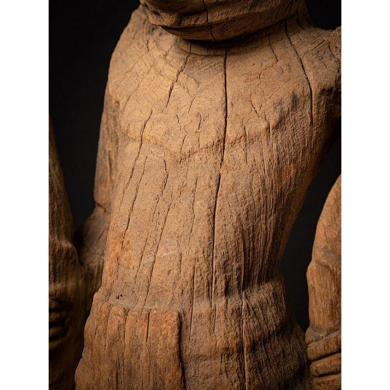 17th century Special and Large Antique Wooden Garuda Statue from Burma 9
