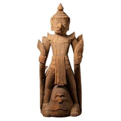Grande et spéciale statue Garuda en bois ancien du 17e siècle de Birmanie