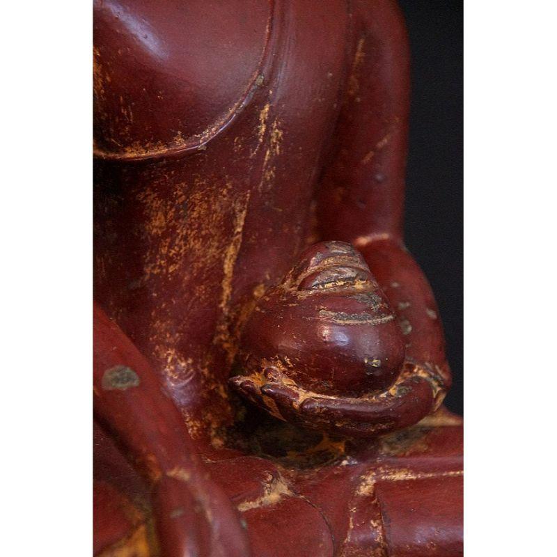 Special Antique Bronze Ava Buddha from Burma For Sale 7