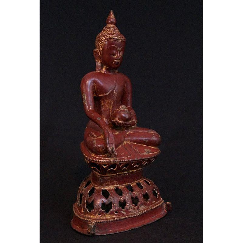 Special Antique Bronze Ava Buddha from Burma For Sale 1