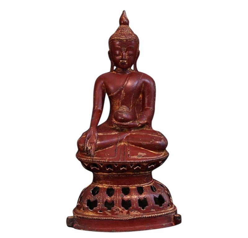 Special Antique Bronze Ava Buddha from Burma For Sale