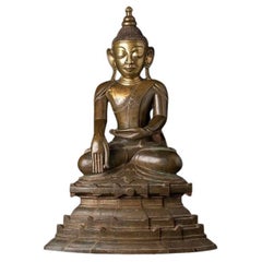 Spéciale statue de Bouddha Ava en bronze ancien de Birmanie