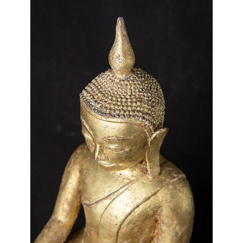 Special Antique Bronze Burmese Buddha Statue from Burma For Sale 10