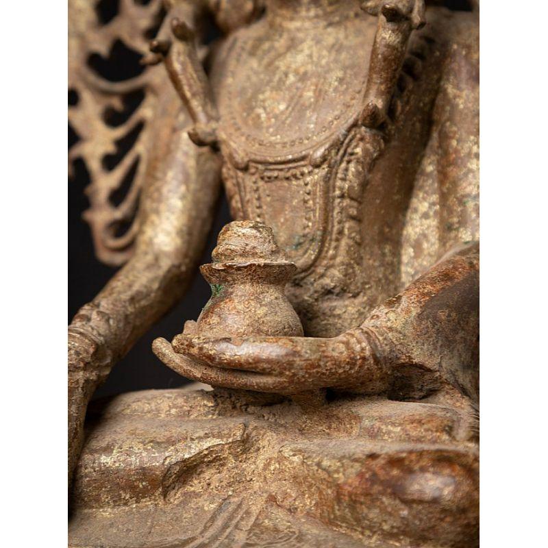 Special Antique Bronze Burmese Buddha Statue from Burma For Sale 15